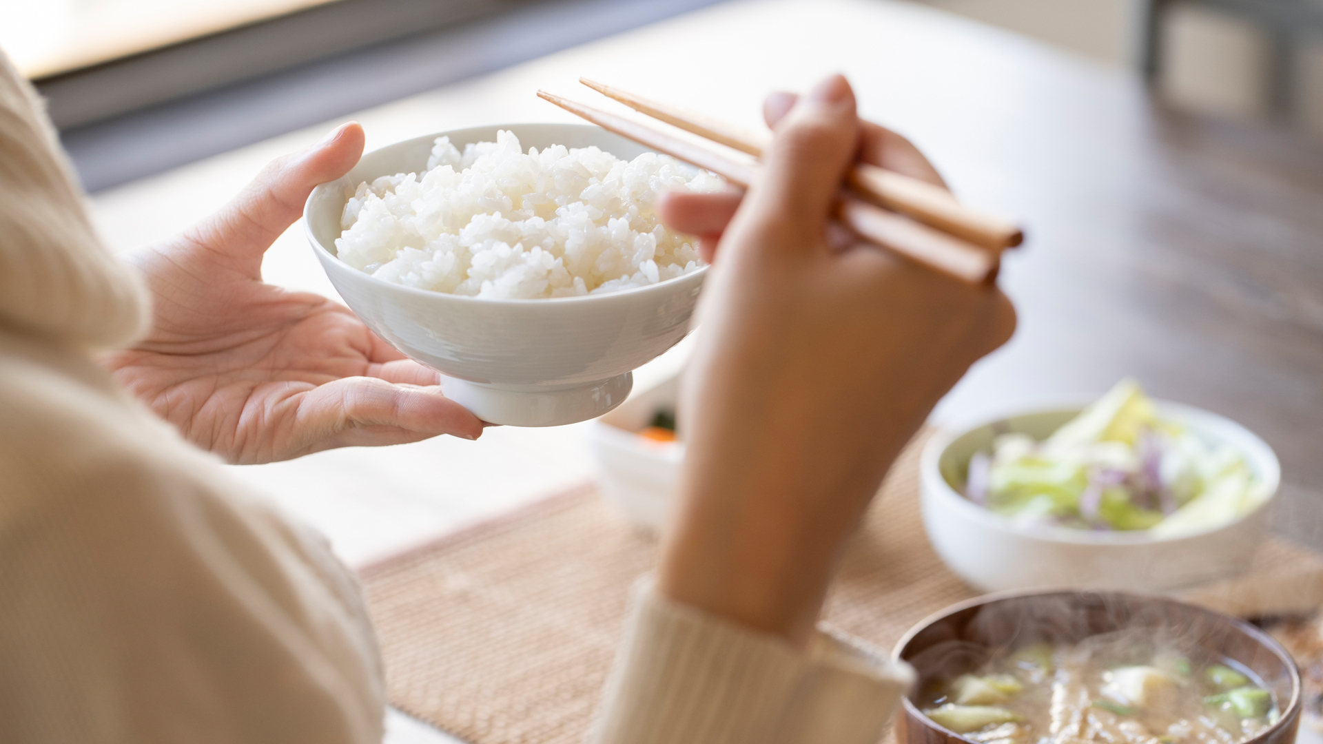 【糖質制限】血糖値が気になる方へ：管理栄養士が解説する食事の工夫